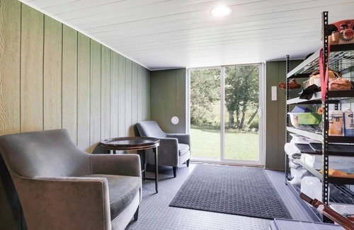 Etlan House | Charming 2-bedroom barn with WiFi, AC in brilliant Etlan, minutes from Old Rag.