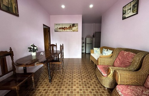 Mae Nam House | Charming 2-bedroom bungalow with AC, WiFi in P.House in delightful Koh Samui