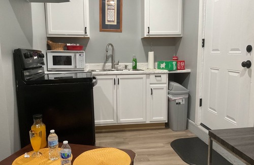 La Vergne House | Charming 2-bedroom but 4 beds house in welcoming La Vergne with WiFi, AC