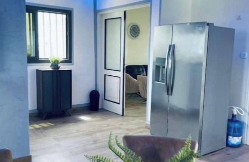 Pointe des Almadies House | Charming 2-bedroom building with WiFi, AC in enchanting Zac Mbao