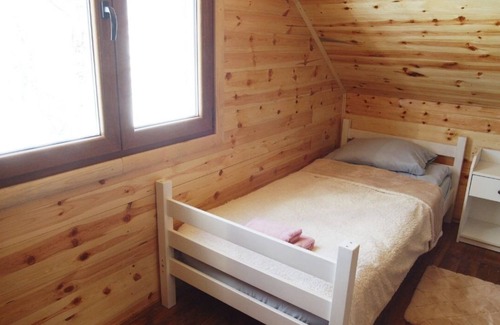 Zabljak House | Charming 2-bedroom bungalow in lovely Žabljak with WiFi