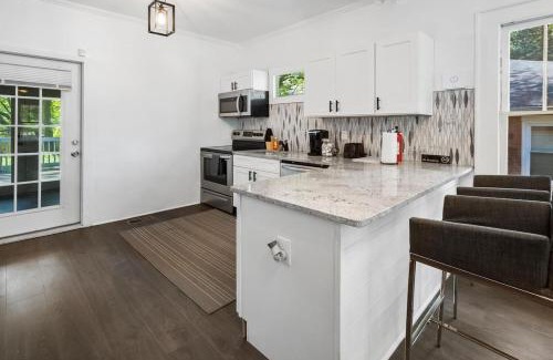 Atlanta House | Charming 2 Bedroom Bungalow with wifi and AC in lovely Atlanta