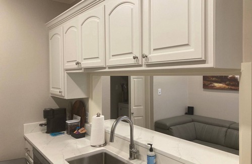 Highlands - Perkins Condo | Charming 2-bedroom condo with WiFi, AC in cool Baton Rouge