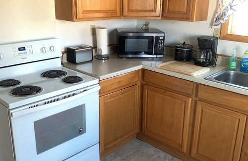 Deer Lodge House | Charming 2-bedroom Cabarett house in Deer Lodge with WiFi, Cable, Heat, AC