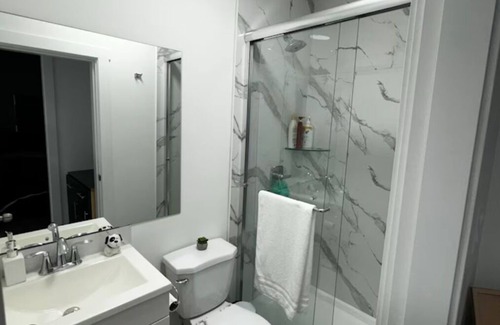 Mill Lake House | Charming 2-bedroom suite with completely separate entrance