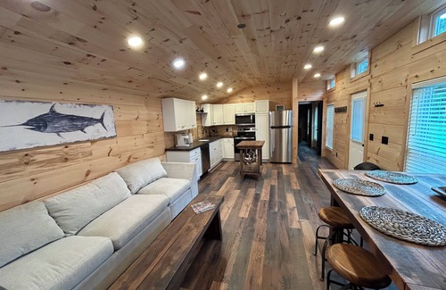 Camp Dix Cabin | Charming 2 Bedroom Cabin in Vanceburg-Your Gateway to Kentucky's Natural Beauty