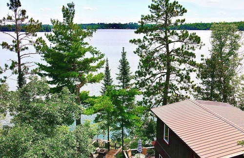 Cook Cabin | Charming 2-bedroom cabin ON VERMILION with sand beach, sauna, pickle ball, sauna