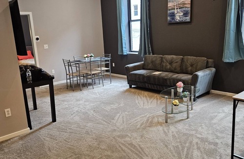 Federal Hill Condo | Charming 2-bedroom condo with fitness room and AC in peaceful Fed Hill,Baltimore