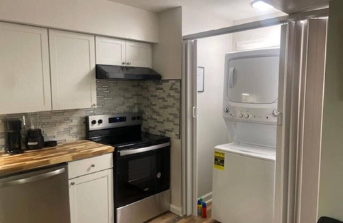 Charlotte Condo | Charming 2-bedroom condo with AC and WiFi in lovely Charlotte