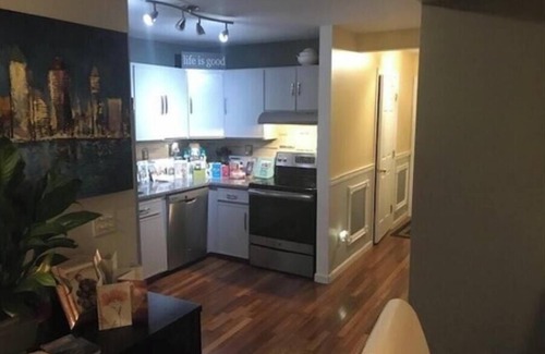 Old Orchard Beach Condo | Charming 2-bedroom condo with WiFi and AC in awesome Old Orchard Beach