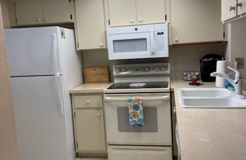 Lake Suzy Condo | Charming 2-bedroom condo in serene Lake Suzy with WiFi, AC