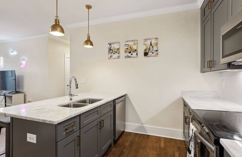 Nashville Condo | Charming 2-bedroom condo in enchanting Nashville minutes from Broadway