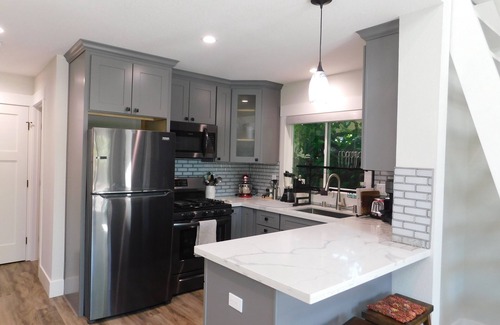 San Ramon Cottage | Charming 2-bedroom cottage in lovely San Ramon, CA near highway for easy commute