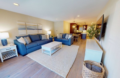 Coronado Condo | Charming 2-bedroom condo with WiFi, AC in fabulous Coronado