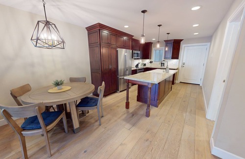 Coronado Condo | Charming 2-bedroom condo with WiFi, AC in fabulous Coronado