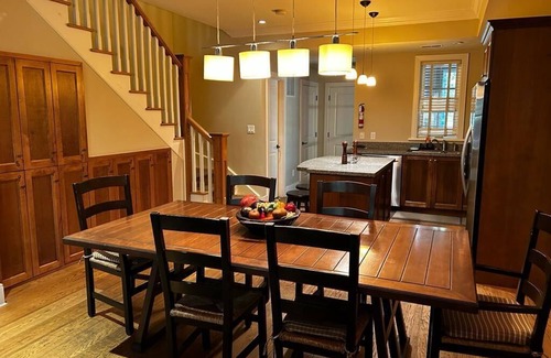 Seguin Condo | Charming 2-bedroom condo in Seguin/Lake Joseph at Rocky Crest