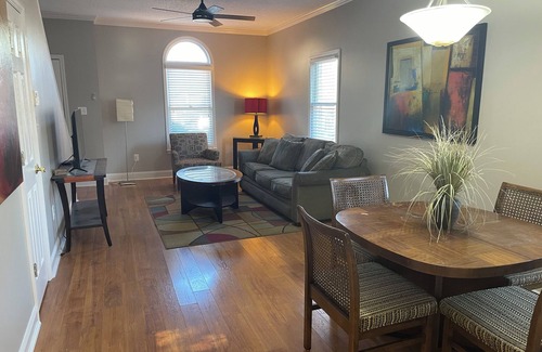 Athens Condo | Charming 2-bedroom condo with perfect central location!