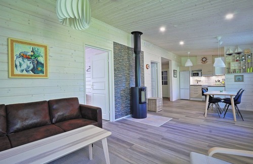 Jaala Cottage | Charming 2-bedroom cottage Villa Ankkuri with privat wood stove sauna and BBQ
