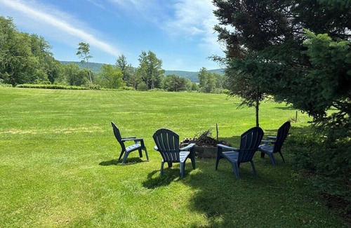 Milford Cottage | Charming 2-bedroom cottage with AC, WiFi, 4 mi to Cooperstown Dreams Park
