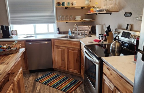 Paulden Bed & Breakfast | Charming 2 bedroom cottage in peaceful Paulden only15 minutes to GUNSITE ACADEMY