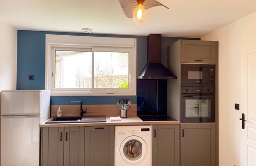 Couffy Cottage | Charming 2-Bedroom Cottage with Garden, BBQ, Near Zoo & Chateaux