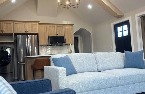 Leoti Cottage | Charming 2-bedroom cottage with WiFi, AC in Leoti