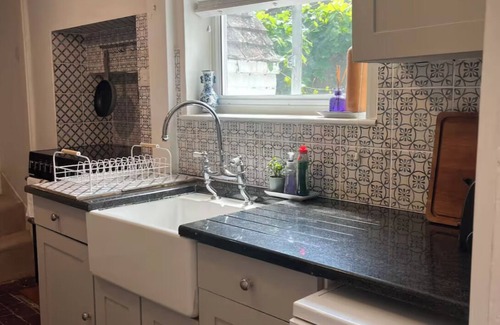 Wye House | Charming 2-bedroom cottage in the heart of Wye