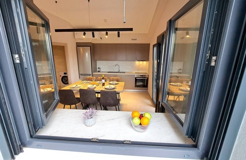 Mourteri House | Charming 2-bedroom country house in marvelous Mourteri with playground