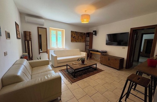 Alanno House | Charming 2-bedroom country house in lovely Abruzzo with AC, WiFi