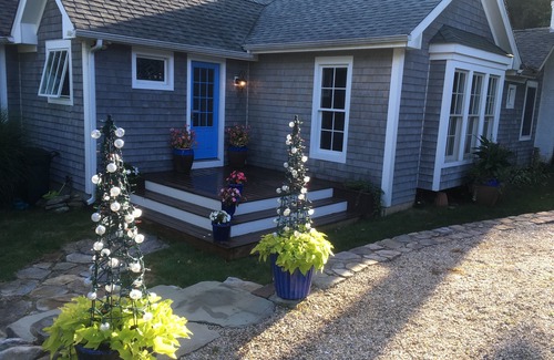 Madison Cottage | Charming 2-bedroom, cozy cottage in the quaint village of Madison, CT