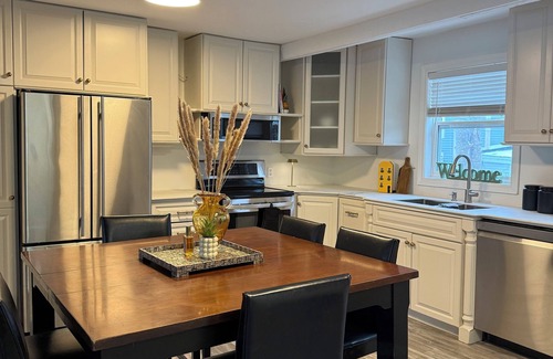 Downtown St. John's Apartment | Charming 2-bedroom downtown apartment