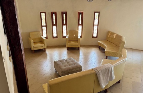 Kwinella Other | Charming 2-bedroom farmhouse in Kunjo with WiFi