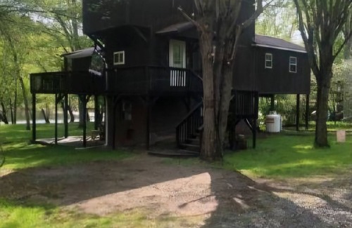 Talcott House | Charming 2-bedroom Greenbrier River house with WiFi, AC in welcoming Talcott, WV