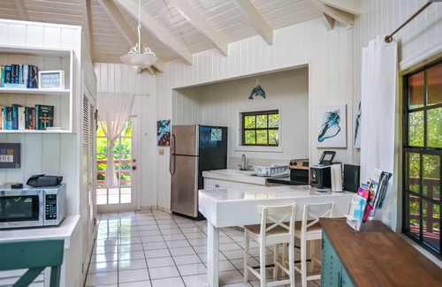 George Town House | Charming 2-bedroom house in fabulous Tar Bay