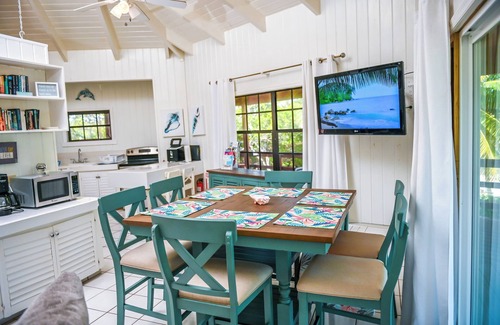 George Town House | Charming 2-bedroom house in fabulous Tar Bay