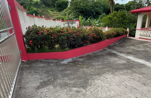 Choiseul Quarter House | Charming 2-bedroom house in peaceful Union Vale with AC, WiFi