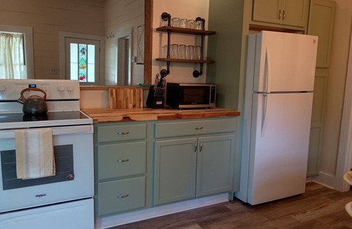 Burnsville House | Charming 2-bedroom historic house set on 2 acres with a meandering stream.