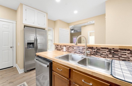 West Central House | Charming 2-bedroom house in Downtown Fort Wayne