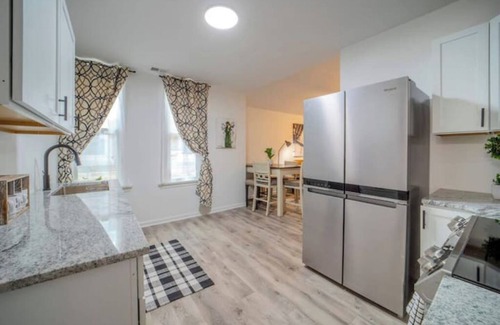 South Louisville House | Charming 2-bedroom Home in Louisville, Walk to Churchill!
