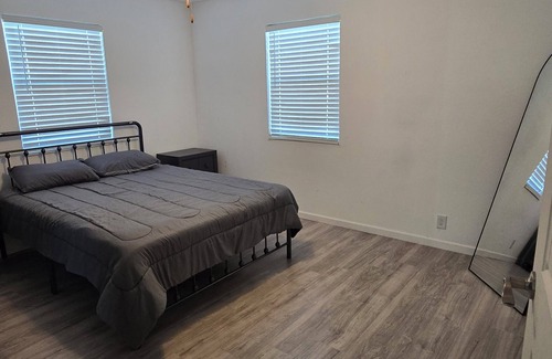 Mannsville House | Charming 2-bedroom house in welcoming Mannsville OK with AC, WiFi