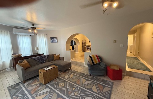 Espanola House | Charming 2-bedroom house with WiFi, AC in enchanting Santa Cruz