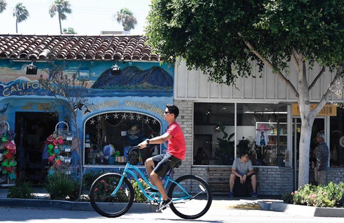 Old Towne House | Charming 2-bedroom house in Seal Beach