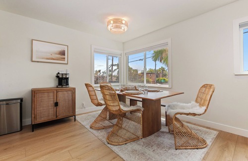 Encinitas House | Charming 2-bedroom house steps from Moonlight Beach & Encinitas Walkable