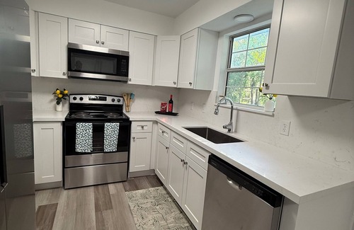 Lake City House | Charming 2-bedroom house with WiFi, AC in fantastic Lake City