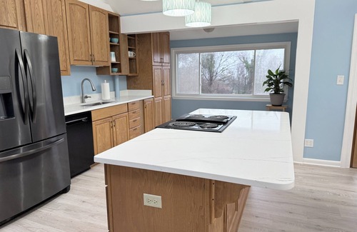Oxon Hill House | Charming 2-bedroom house in wonderful Oxon Hill with AC, WiFi
