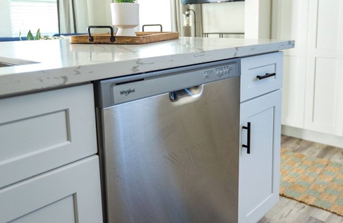 El Cerrito House | Charming 2-bedroom house with WiFi and AC in delightful San Diego