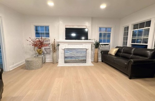 Central San Mateo House | Charming 2-bedroom house with WiFi and AC in San Mateo