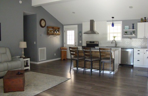 Tallassee House | Charming 2 bedroom home in Tallassee, Alabama near Lake Martin
