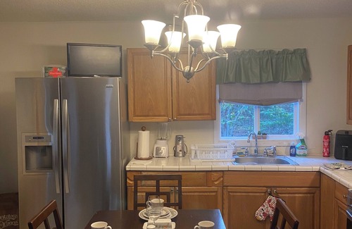 Tobyhanna House | Charming 2-bedroom house in Tobyhanna with fitness room