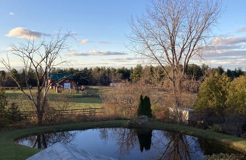 Williston South House | Charming 2-bedroom house close to the interstate with pond and WiFi in Williston